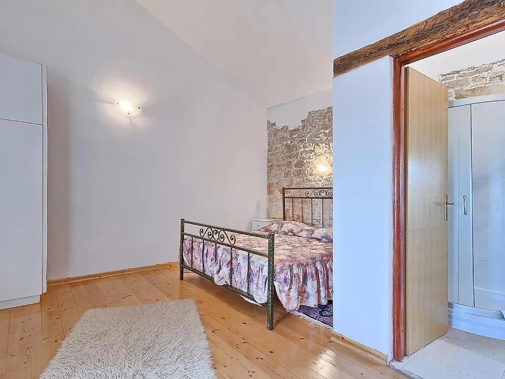 Villas Aurelia Barat   Barat (Porec)