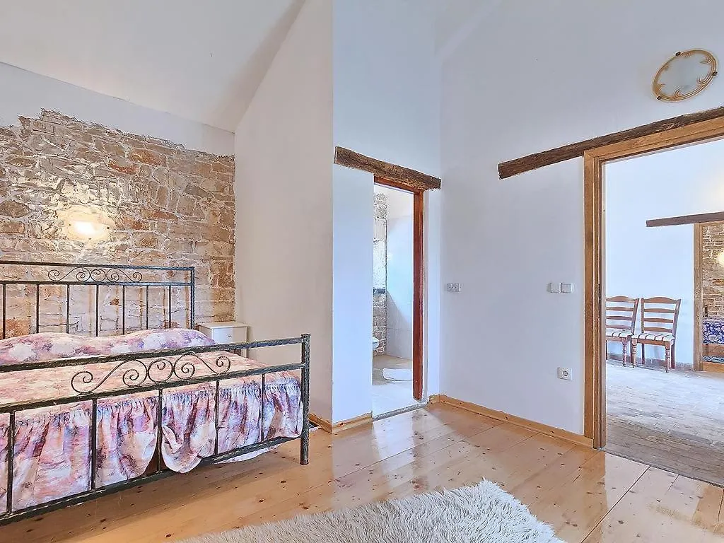 Villas Aurelia Barat   Barat (Porec)